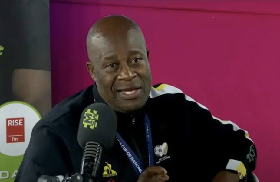 Pay decent  remuneration to coach Mdaka  Image